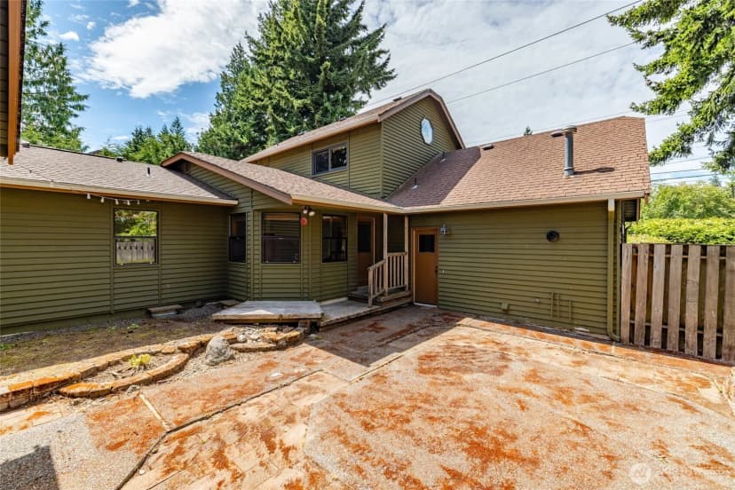 Property photo for 2496 Yew Street Road, Bellingham photo 36