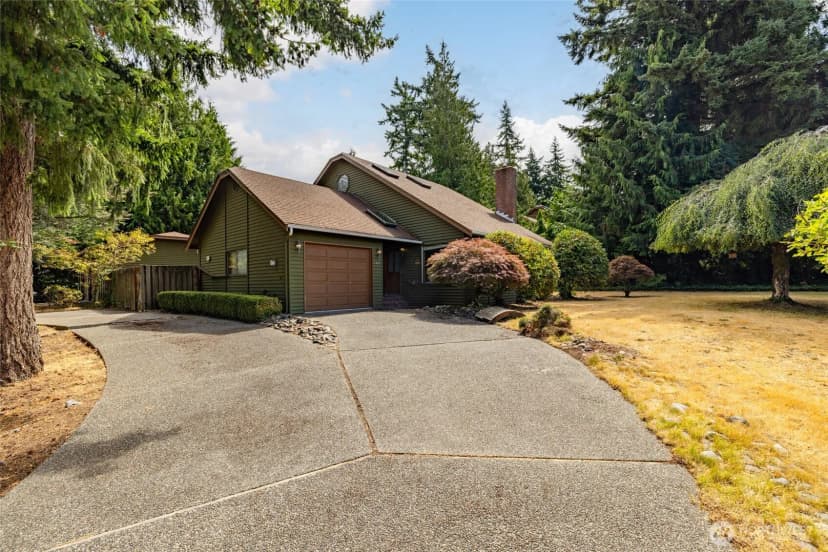 Property photo for 2496 Yew Street Road, Bellingham