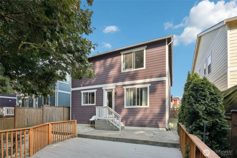 Property photo for 11133 5th Avenue Sw, Seattle photo 32