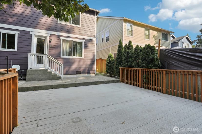 Property photo for 11133 5th Avenue Sw, Seattle photo 36