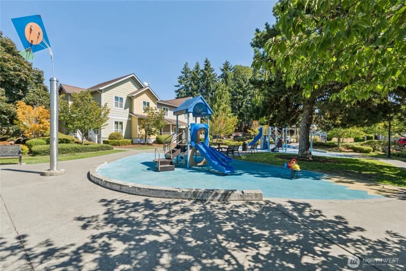 Property photo for 11133 5th Avenue Sw, Seattle photo 38