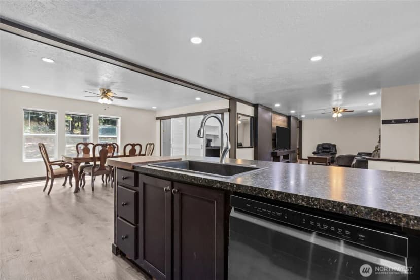 Property photo for 18916 27th Street Nw, Lakebay photo 12