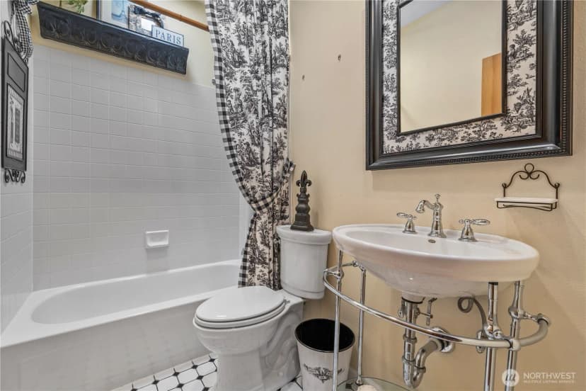 Property photo for 14039 Se 158th Street, Renton photo 13