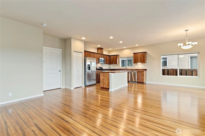 Property photo for 1314 42nd Street Ne, Auburn photo 4
