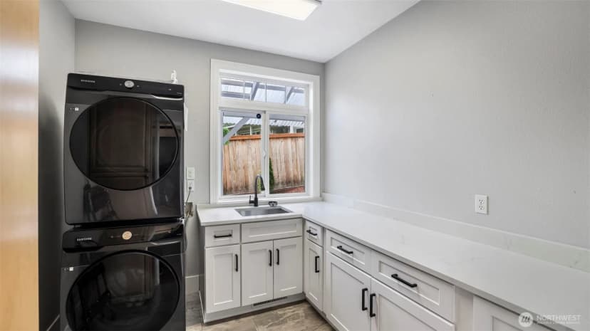Property photo for 23728 135th Place Se, Kent photo 22