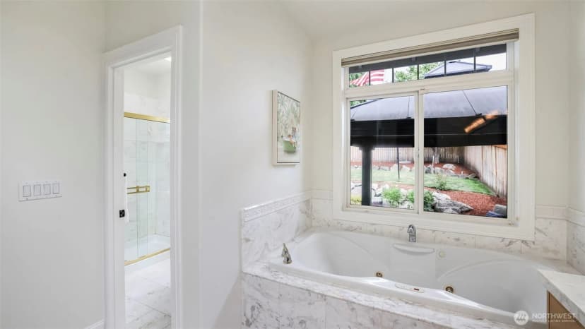 Property photo for 23728 135th Place Se, Kent photo 11