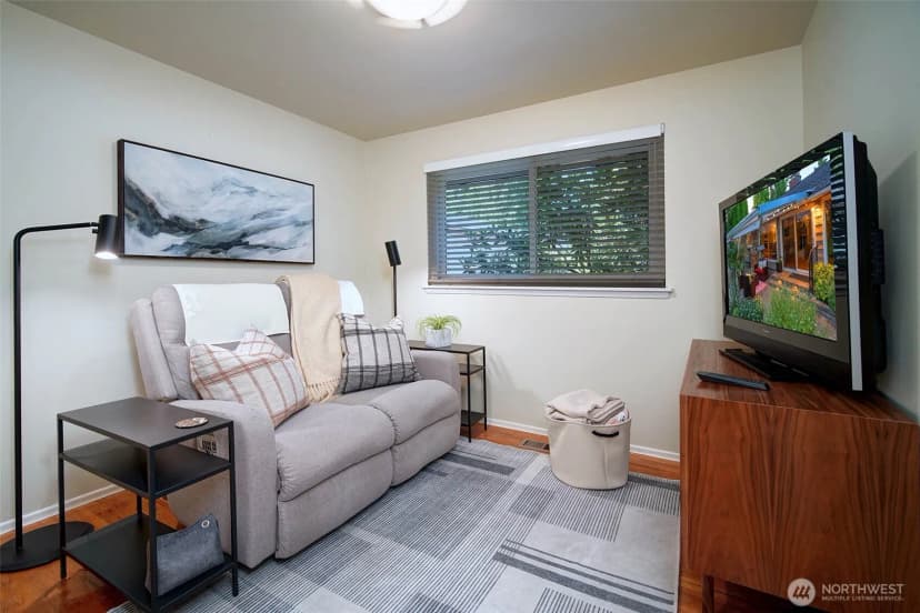 Property photo for 4111 Ne 103rd Place, Seattle photo 16
