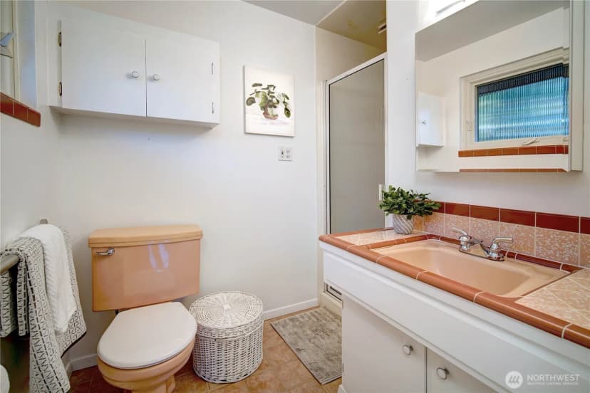 Property photo for 4111 Ne 103rd Place, Seattle photo 17