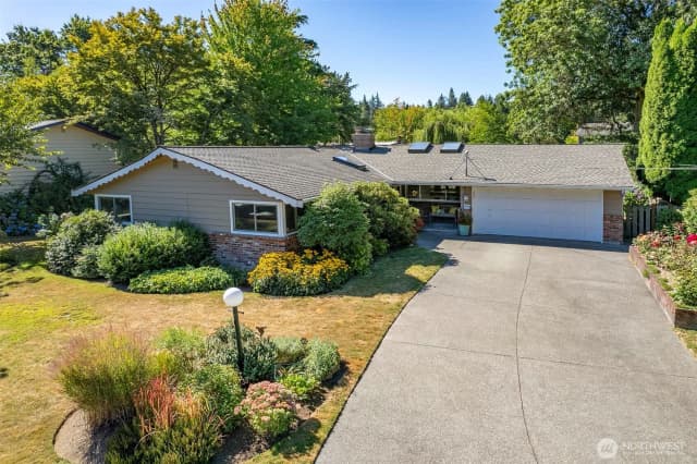 Property photo for 4111 Ne 103rd Place, Seattle