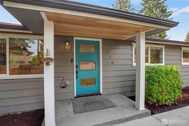 Property photo for 3029 Ne 133rd Street, Seattle photo 2