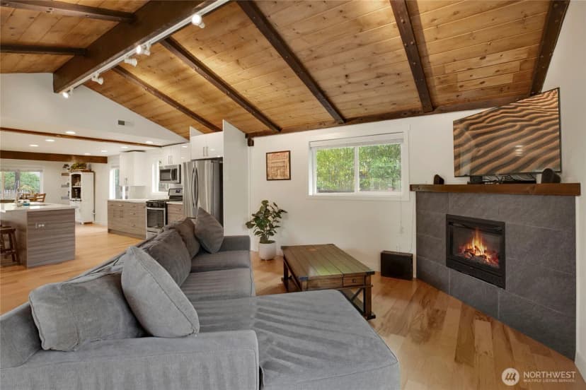 Property photo for 3029 Ne 133rd Street, Seattle photo 14