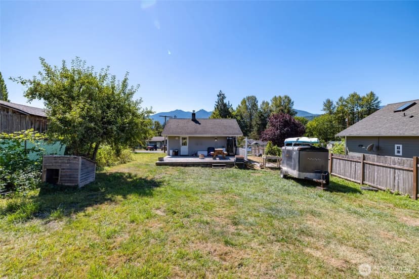 Property photo for 45185 Duffy Street, Concrete photo 21