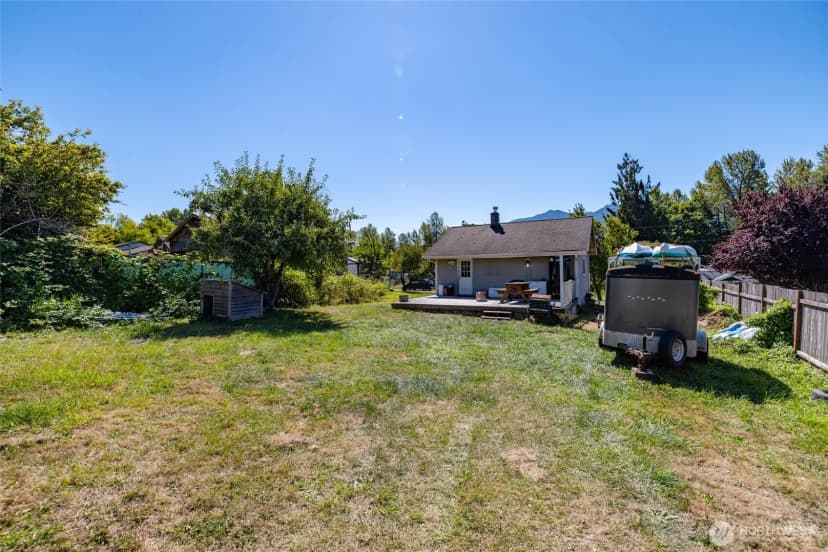 Property photo for 45185 Duffy Street, Concrete photo 22