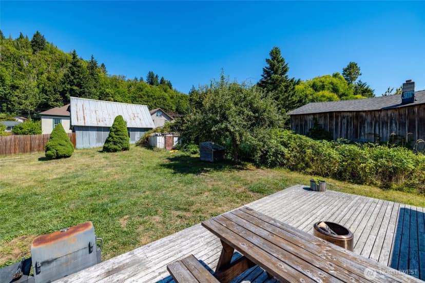 Property photo for 45185 Duffy Street, Concrete photo 20