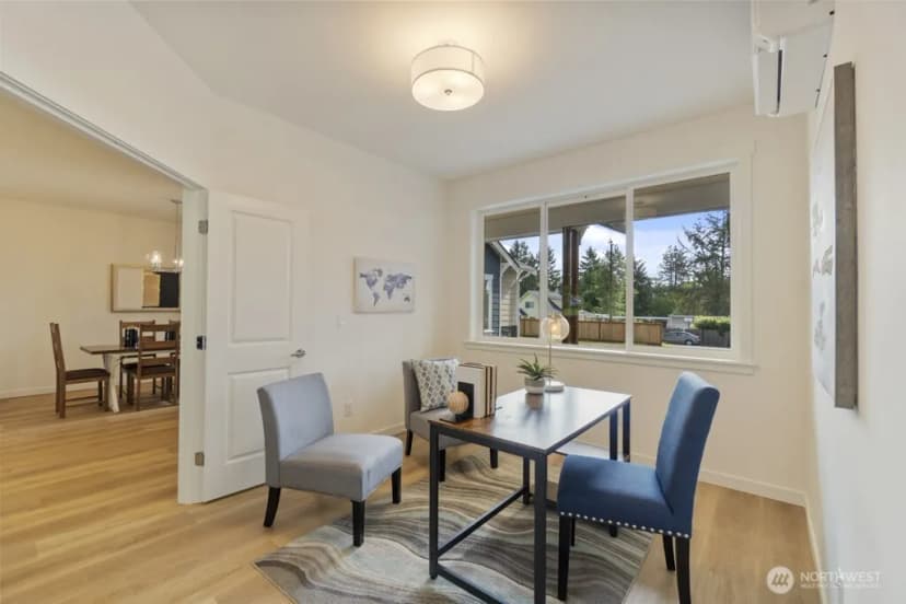 Property photo for 16106 Broadway Avenue, Snohomish photo 11