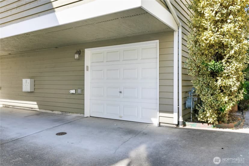 Property photo for 6720 14th Avenue Nw #b, Seattle photo 26