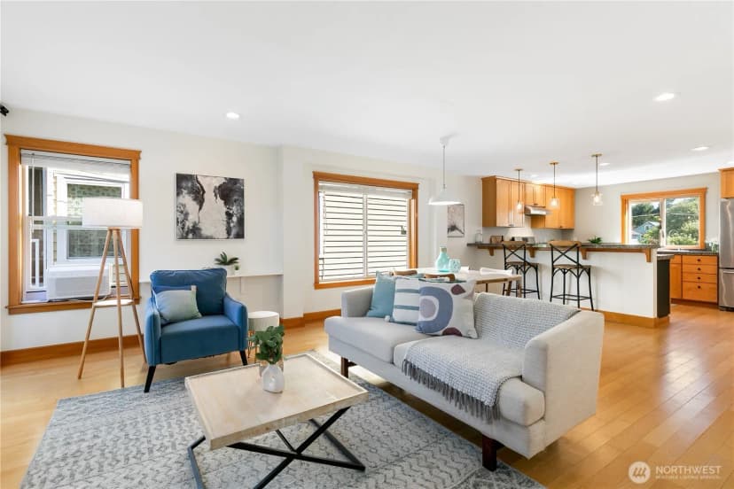 Property photo for 6720 14th Avenue Nw #b, Seattle photo 12