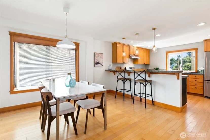 Property photo for 6720 14th Avenue Nw #b, Seattle photo 14