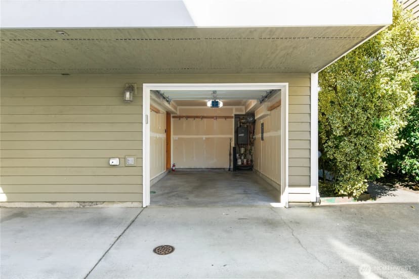 Property photo for 6720 14th Avenue Nw #b, Seattle photo 25