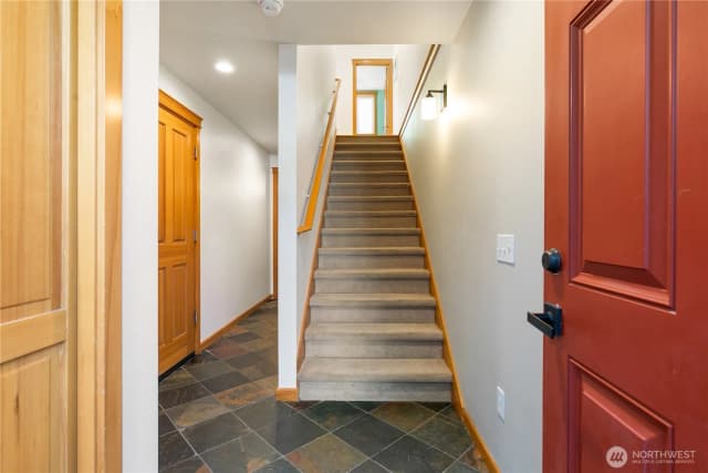 Property photo for 6720 14th Avenue Nw #b, Seattle photo 5