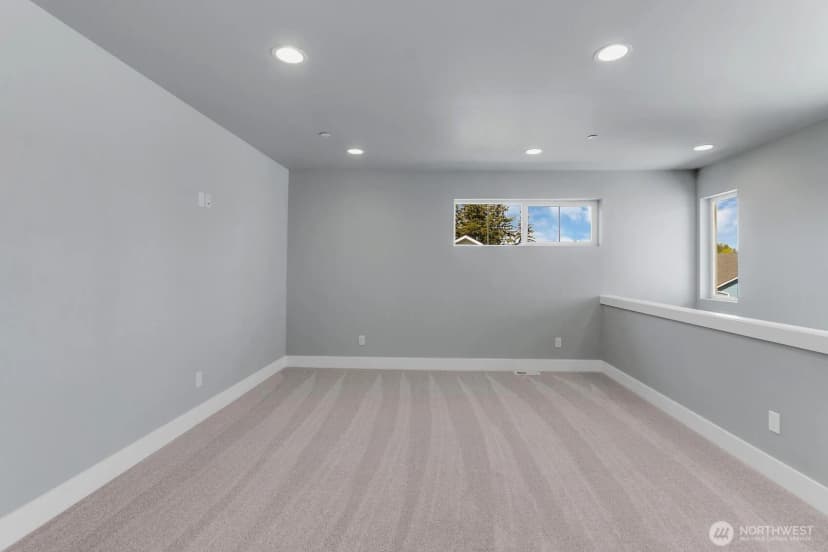 Property photo for 14130 15th Avenue W, Lynnwood photo 30