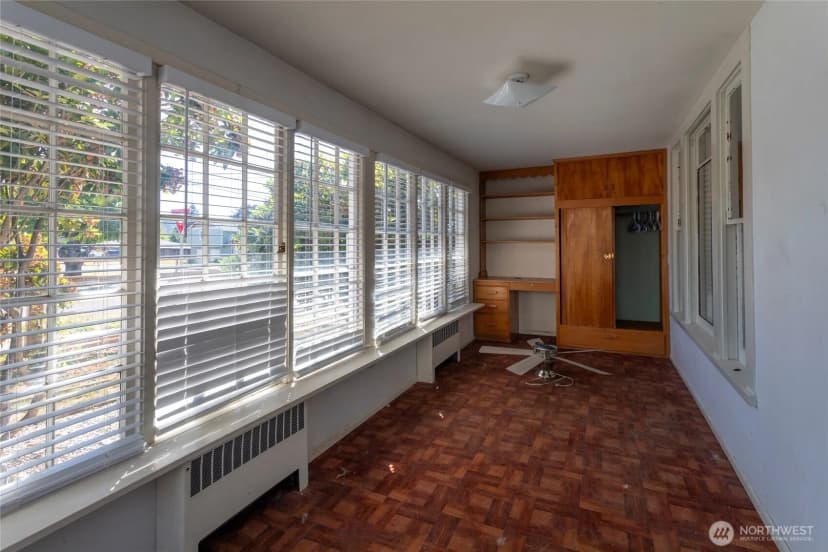 Property photo for 826 9th Street Sw, Puyallup photo 11