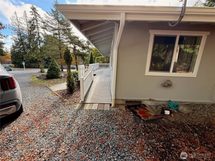 Property photo for 24 Makah Way, La Conner photo 5