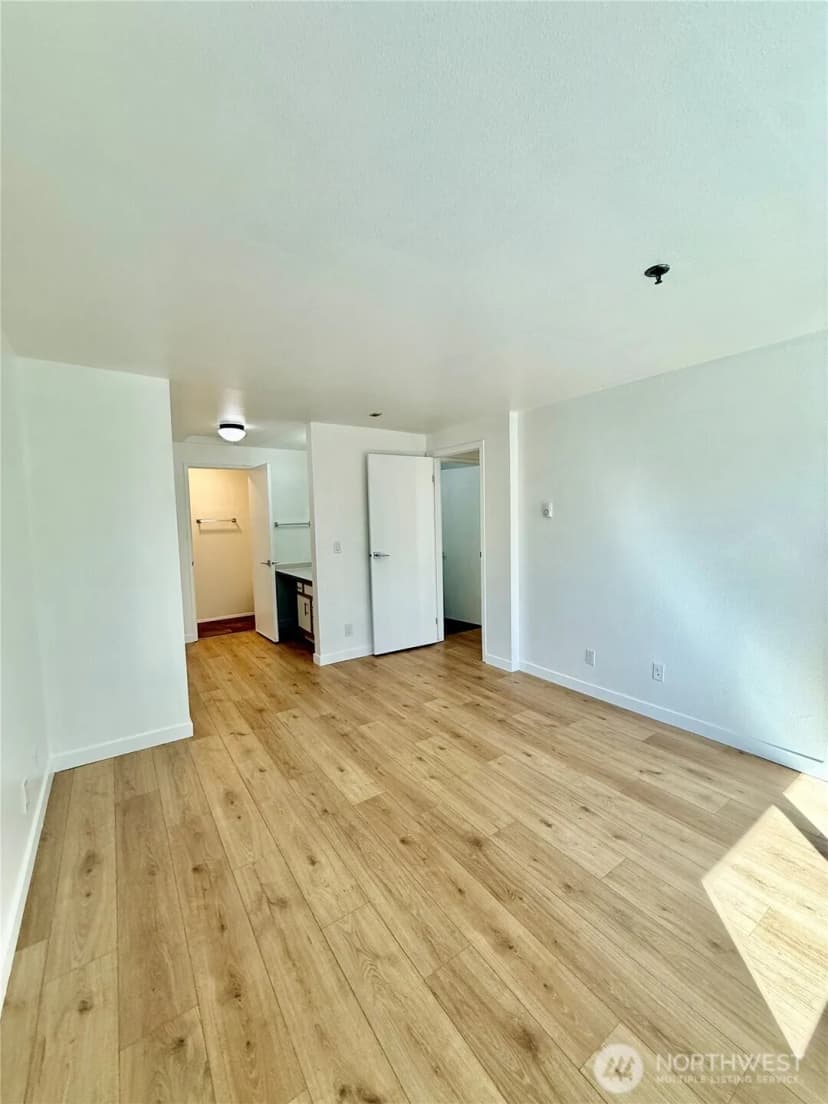 Property photo for 975 Aberdeen Avenue Ne #e403, Renton photo 12