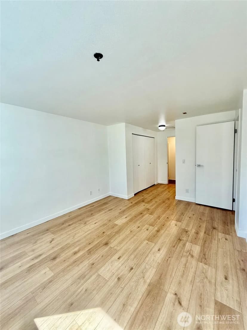 Property photo for 975 Aberdeen Avenue Ne #e403, Renton photo 11