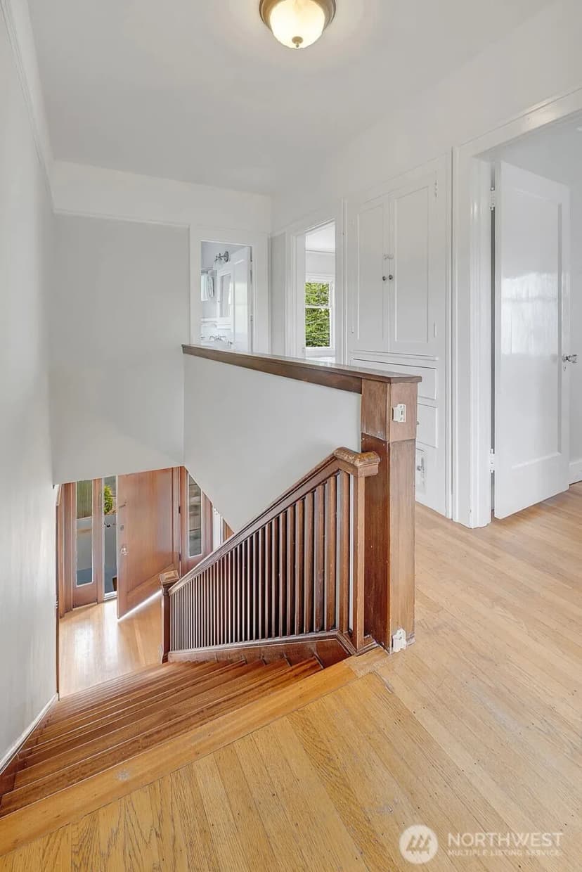 Property photo for 923 33rd Avenue, Seattle photo 20