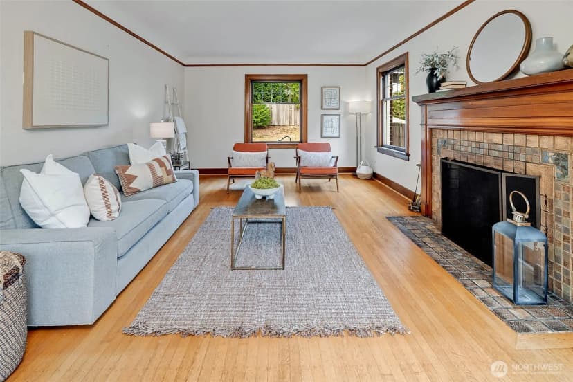 Property photo for 923 33rd Avenue, Seattle photo 6