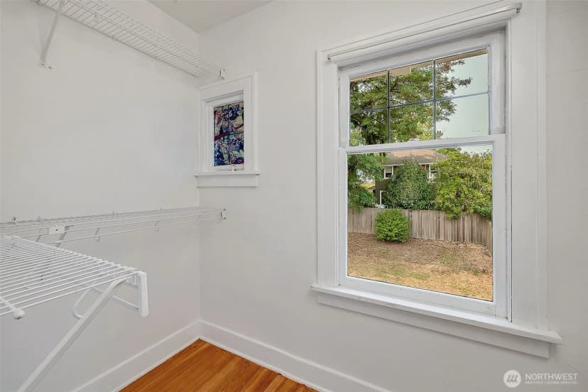 Property photo for 923 33rd Avenue, Seattle photo 23