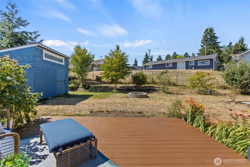 Property photo for 216 Bridge Way, Everett photo 34
