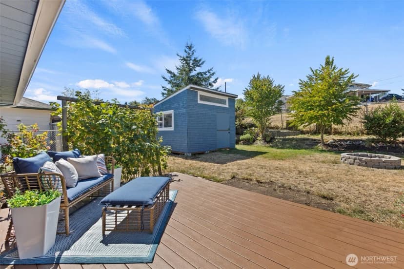 Property photo for 216 Bridge Way, Everett photo 35