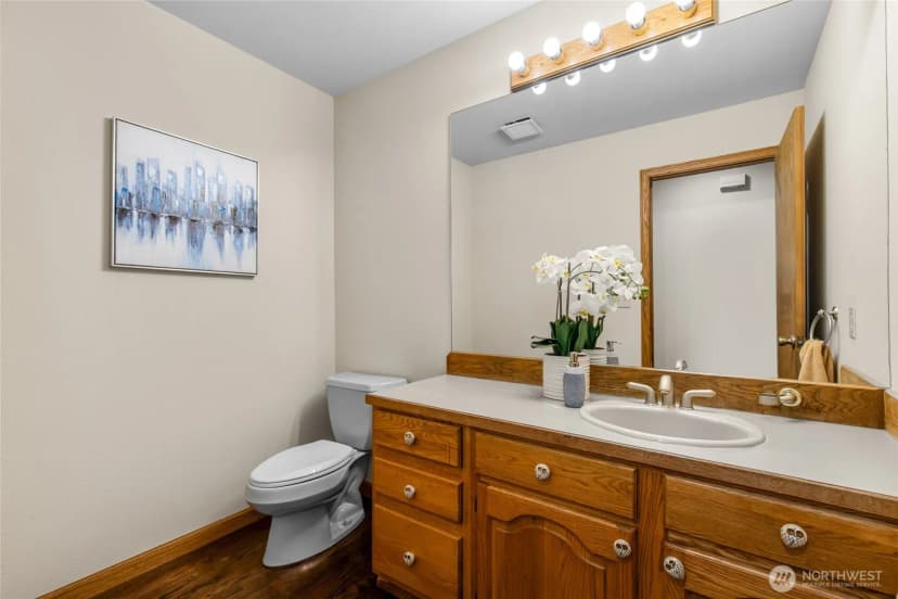 Property photo for 21710 Ne 97th Place, Redmond photo 19