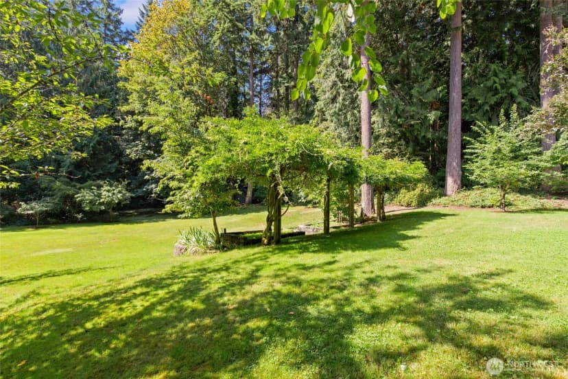 Property photo for 21710 Ne 97th Place, Redmond photo 36