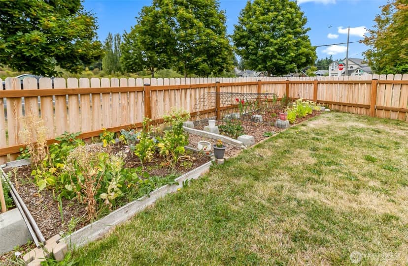 Property photo for 105 N 30th Street, Mount Vernon photo 38