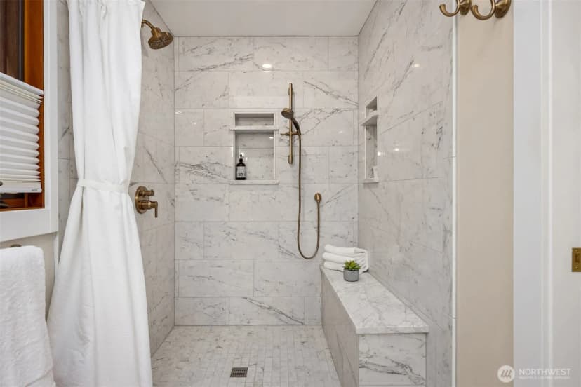 Property photo for 8180 Ne Blakely Heights Court, Bainbridge Island photo 23