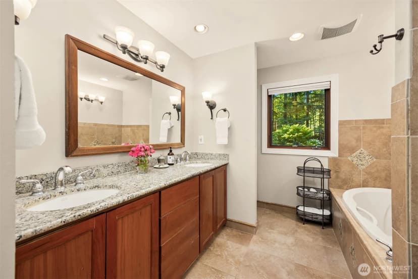 Property photo for 8180 Ne Blakely Heights Court, Bainbridge Island photo 29
