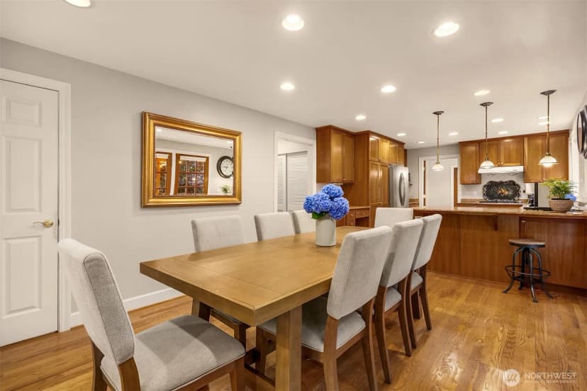 Property photo for 8180 Ne Blakely Heights Court, Bainbridge Island photo 10