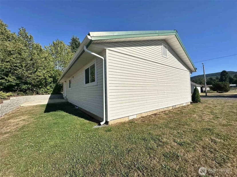 Property photo for 242 Sunset Drive, Mossyrock photo 6
