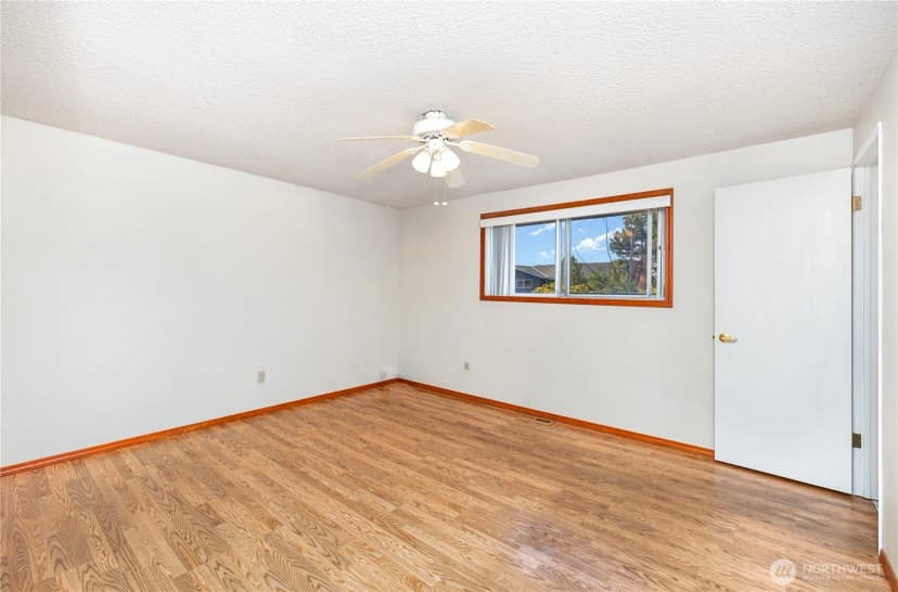 Property photo for 27510 12th Place S, Des Moines photo 17