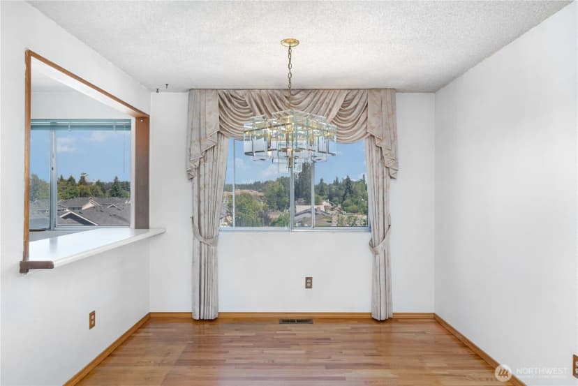 Property photo for 27510 12th Place S, Des Moines photo 11