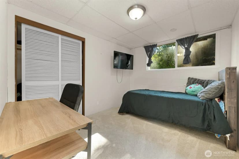 Property photo for 2011 Windsor Drive, Mount Vernon photo 19