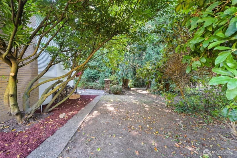 Property photo for 2011 Windsor Drive, Mount Vernon photo 26
