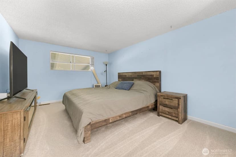 Property photo for 2011 Windsor Drive, Mount Vernon photo 10
