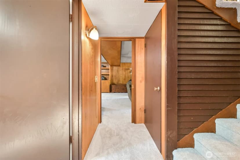 Property photo for 2011 Windsor Drive, Mount Vernon photo 15