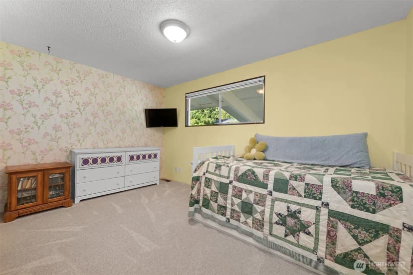 Property photo for 2011 Windsor Drive, Mount Vernon photo 13