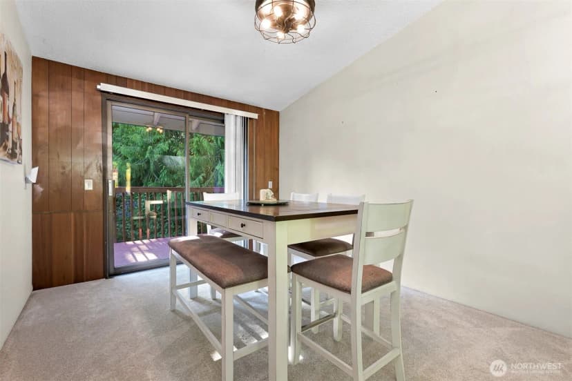 Property photo for 2011 Windsor Drive, Mount Vernon photo 7