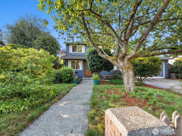 Property photo for 2302 201st Place Sw, Lynnwood